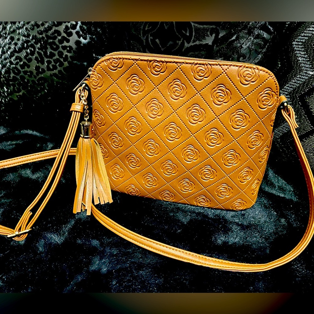 Calista Cross body purse